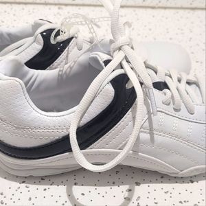 FILA TENNIS SHOES BRAND NEW